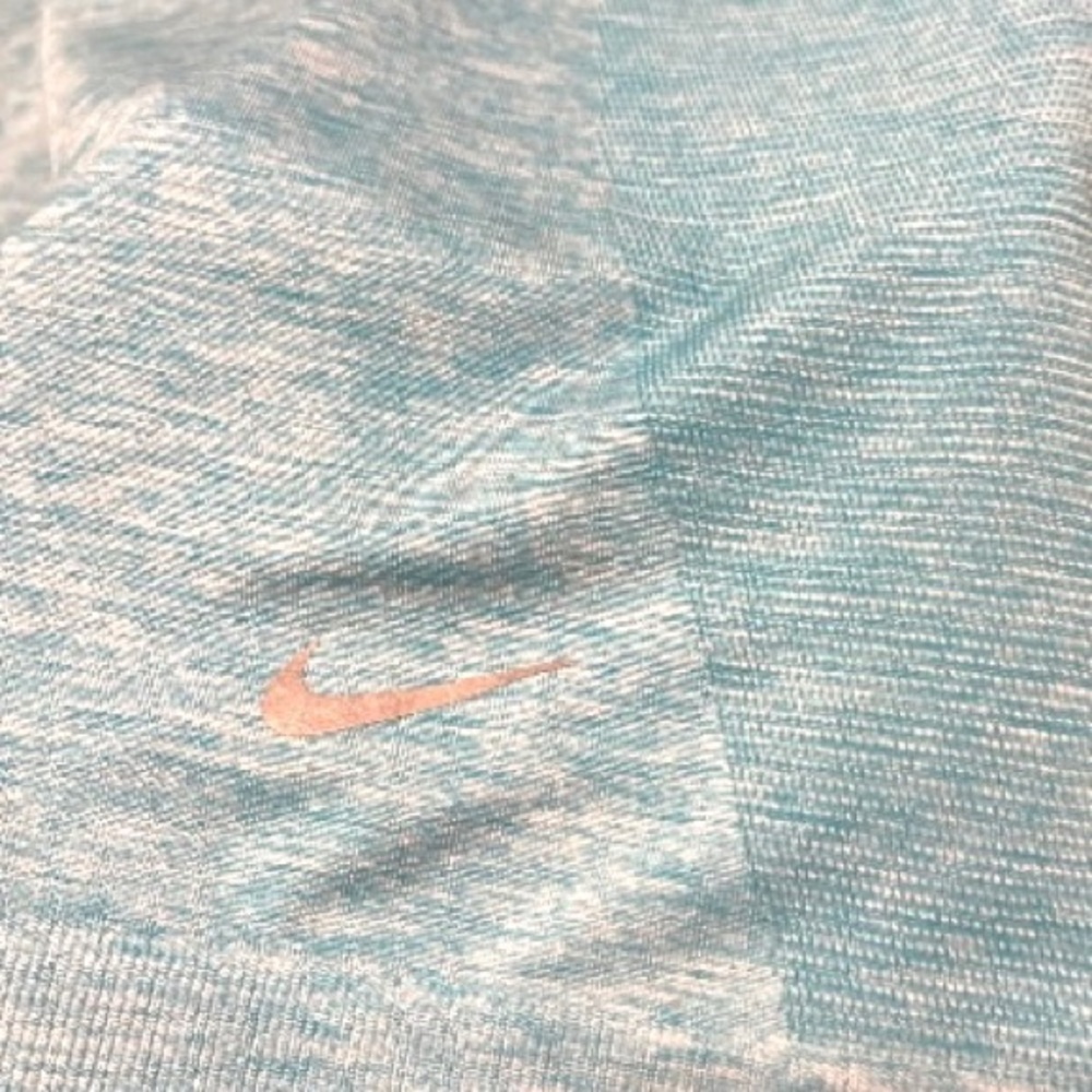 Nike Dri-Fit Short Sleeve Shirt - Picture 6 of 9